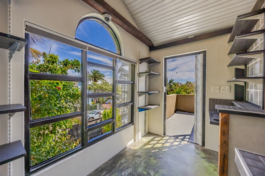 4 Bedroom Property for Sale in Woodstock Western Cape
